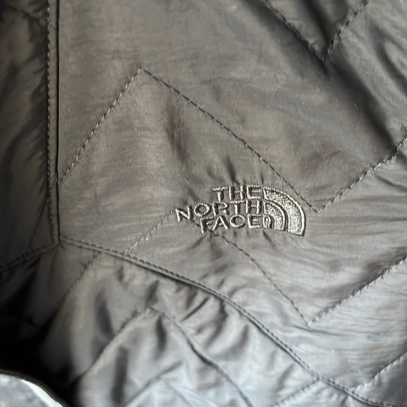 NWOT - North Face light jacket size S - Picture 9 of 15